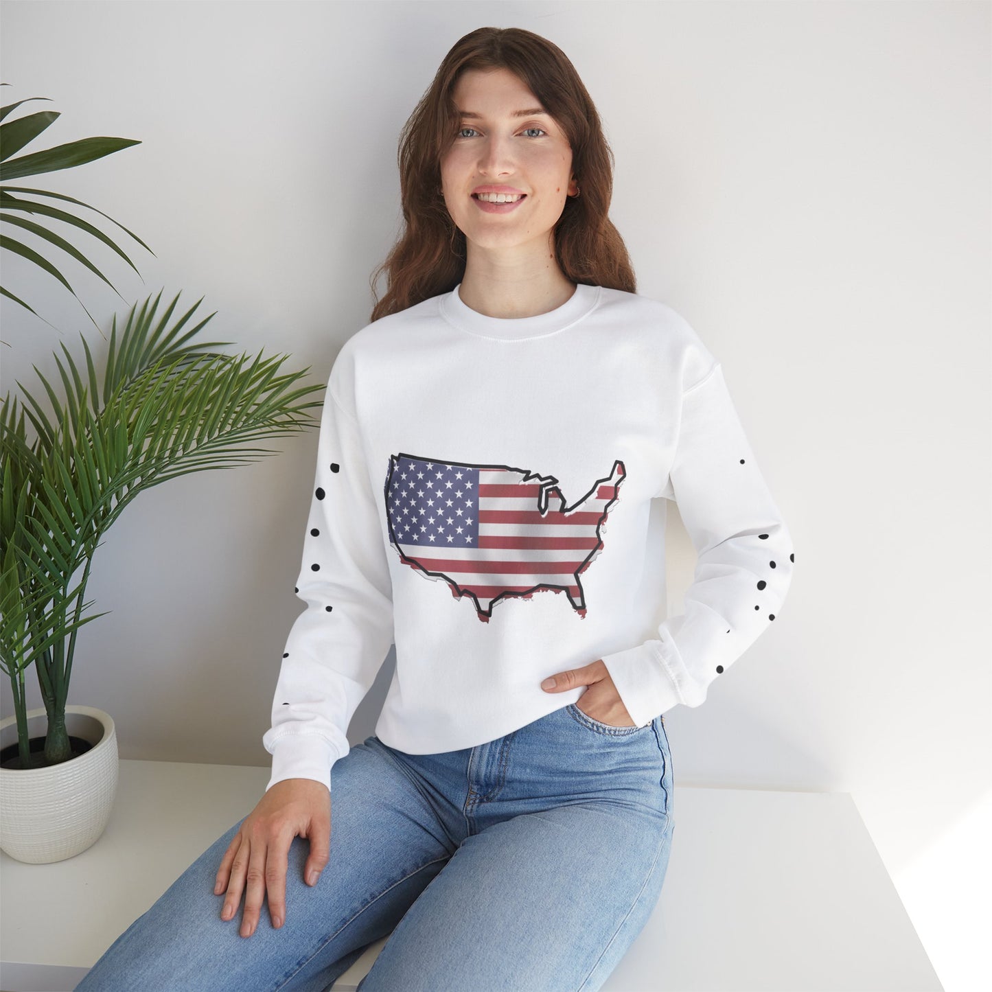 Cozy  USA Unisex Sweatshirt, Warm Crewneck with American Map, Comfortable Pullover, Soft Cotton Blend Shirt, Oversized Sweater for Men and Women